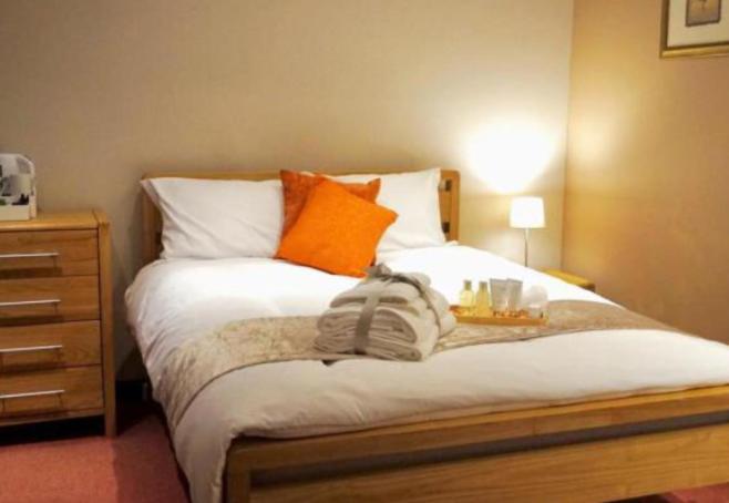 Stratton Cottage Guesthouse Biggleswade Eksteriør billede A bedroom at the hotel